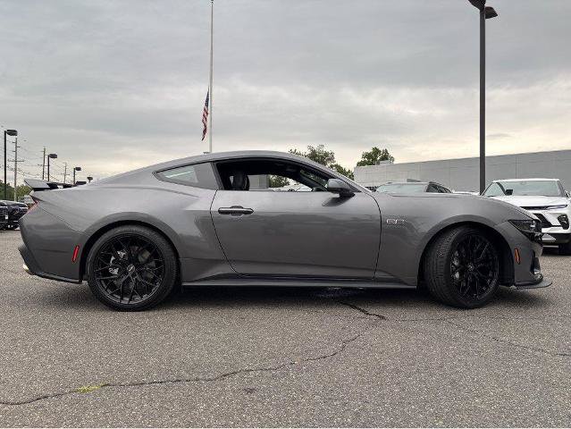 Used 2026 Ford Mustang GT Premium RWD image 5
