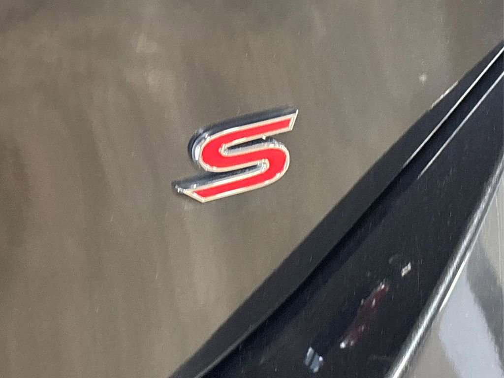 Used 2016 Toyota Corolla S image 14