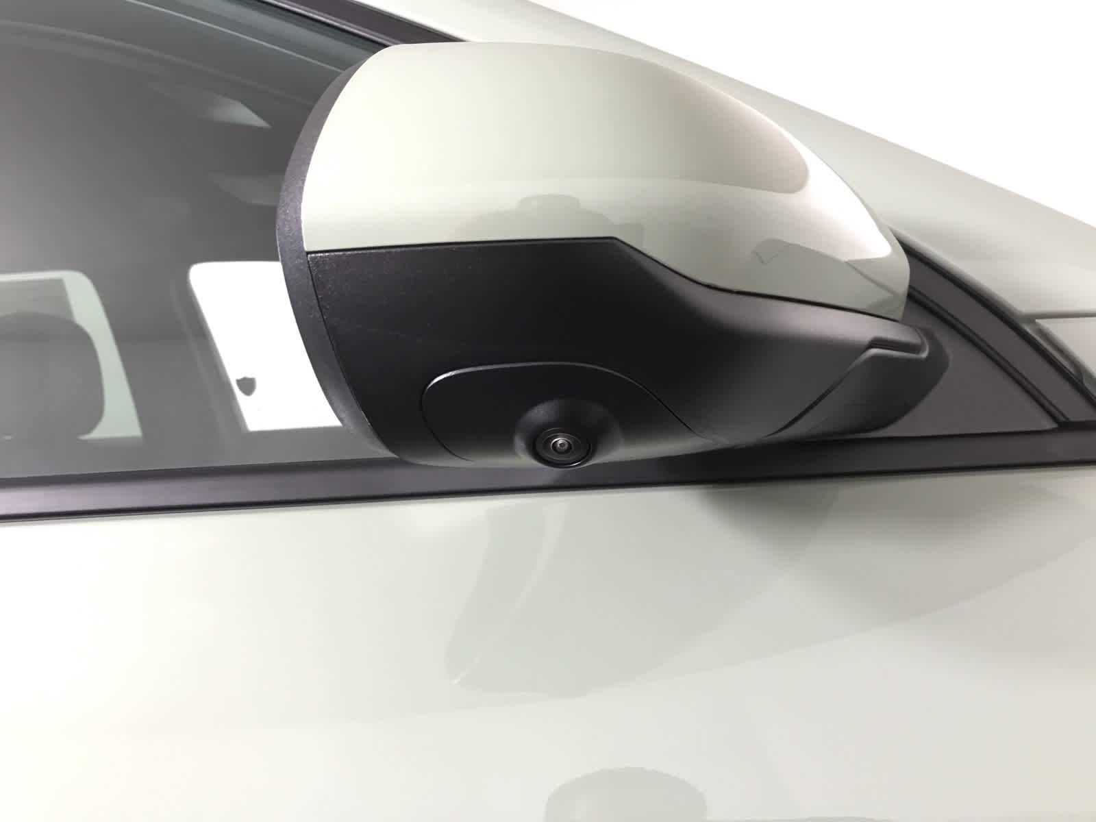 New 2026 Chevrolet Equinox LT w/ Convenience Package II image 25