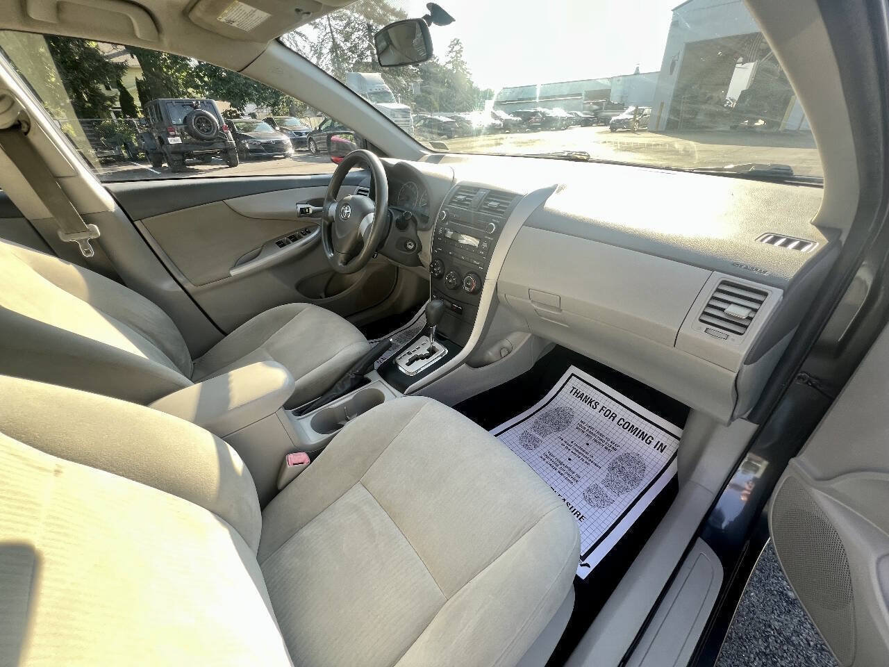 Used 2010 Toyota Corolla LE FWD image 11