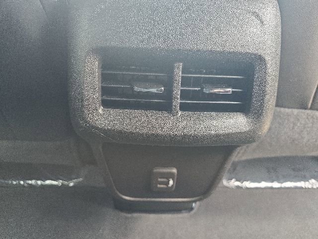 Used 2022 Chevrolet Equinox RS AWD/4WD image 6