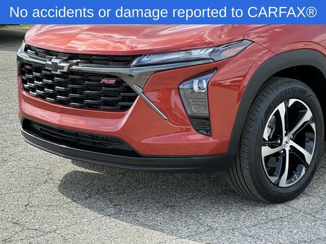 Certified 2024 Chevrolet Trax RS w/ Driver Confidence Package FWD image 10
