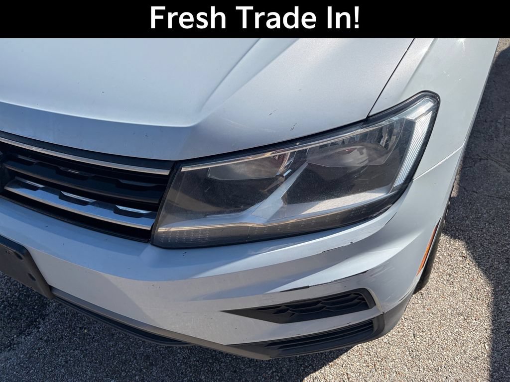 Used 2018 Volkswagen Tiguan SEL FWD image 4