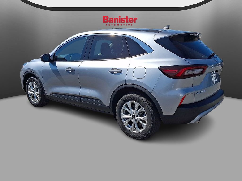 Used 2023 Ford Escape Active w/ Tech Pack #1 FWD image 6