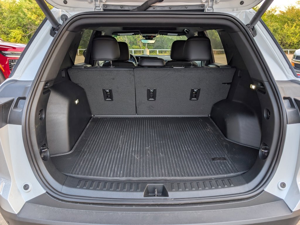 New 2027 Chevrolet Equinox LT w/ Convenience Package II FWD image 29