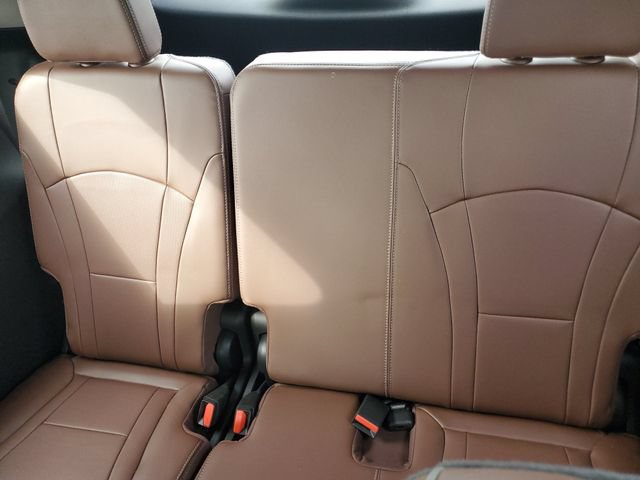 Certified 2018 Buick Enclave Avenir w/ Avenir Technology Package FWD image 10