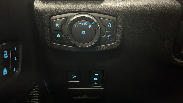 Used 2019 Ford F350 Lariat w/ Lariat Ultimate Package AWD/4WD image 33