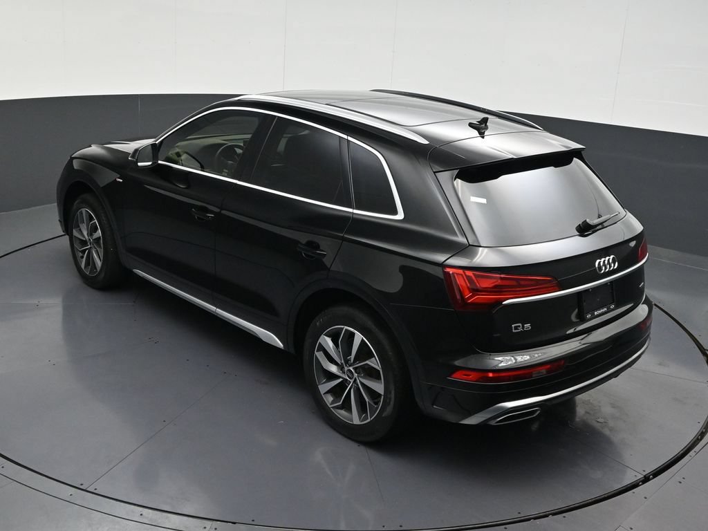 Used 2023 Audi Q5 2.0T Premium Plus w/ Premium Plus Package AWD/4WD image 16