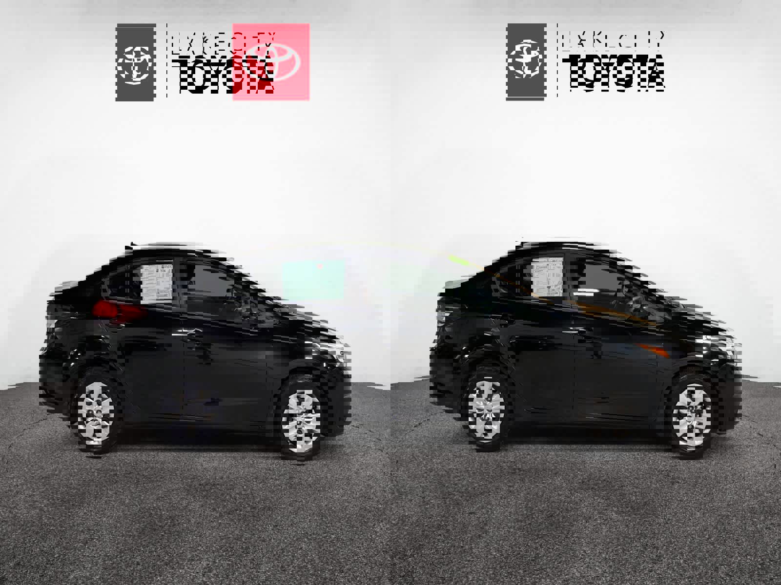 Used 2018 Kia Forte LX w/ LX Rear Camera Package image 9