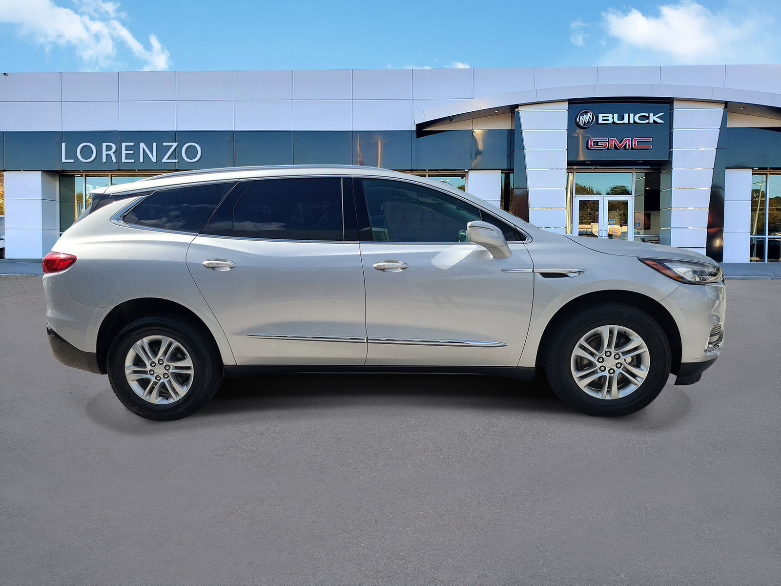 Used 2020 Buick Enclave Preferred FWD image 4