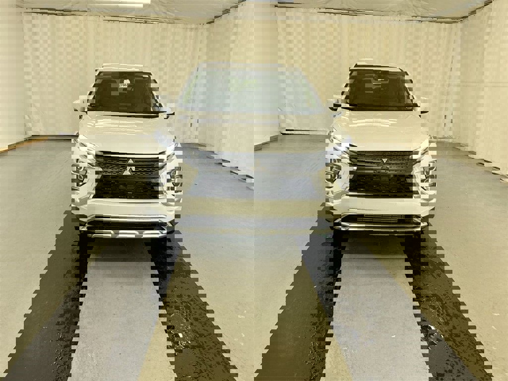 New 2026 Mitsubishi Eclipse Cross SE image 3