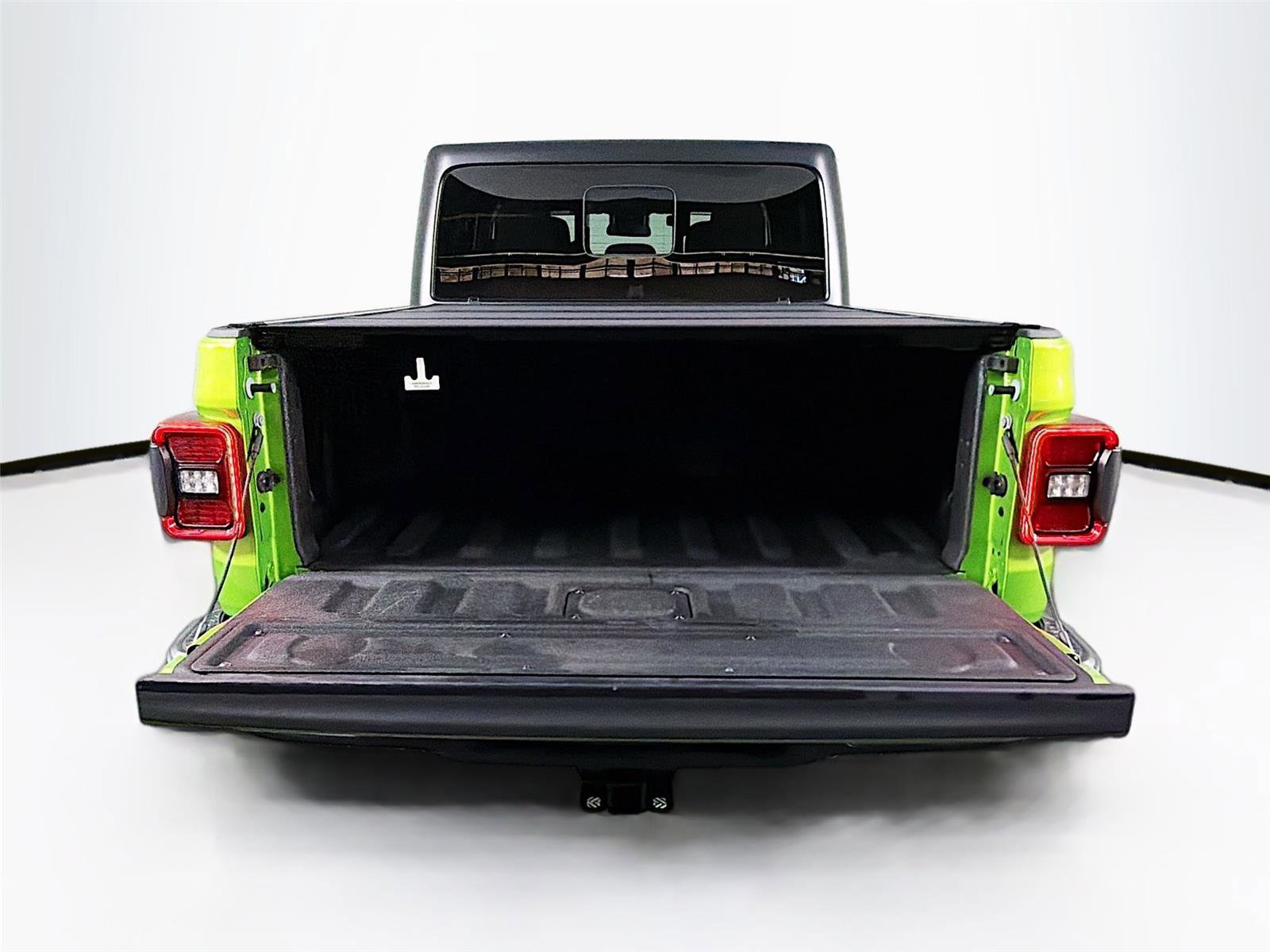 Used 2025 Jeep Gladiator Willys image 25