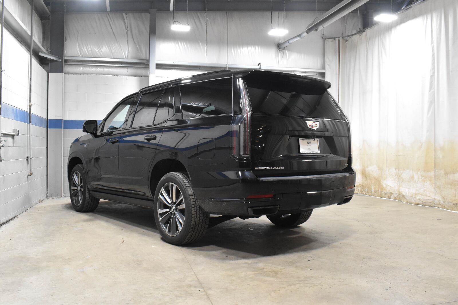 New 2026 Cadillac Escalade Sport AWD/4WD image 14