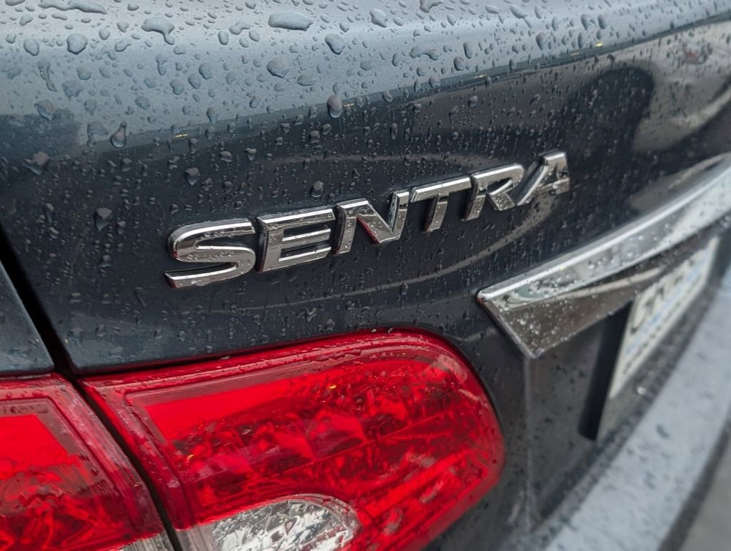Used 2015 Nissan Sentra SV image 14