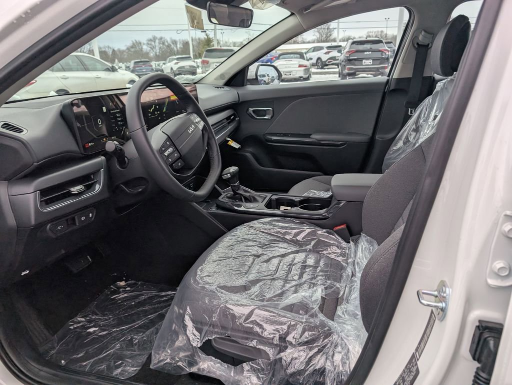 New 2025 Kia K4 EX image 13