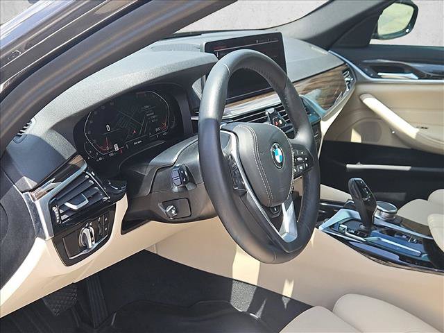 Used 2023 BMW 530i xDrive w/ Convenience Package AWD/4WD image 10