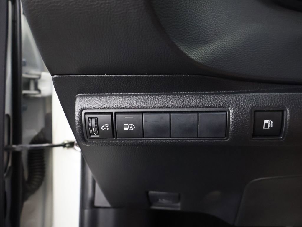 Used 2020 Toyota Corolla LE w/ Carpet Mat Package (TMS) image 35