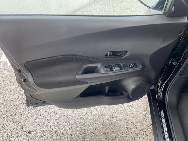 Used 2023 Nissan Kicks S FWD image 11
