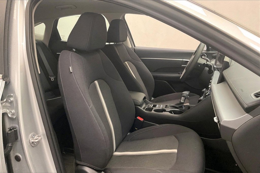 Certified 2025 Hyundai Sonata SE image 6