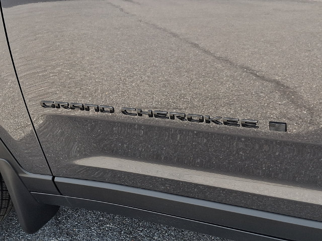 New 2026 Jeep Grand Cherokee Altitude AWD/4WD image 19