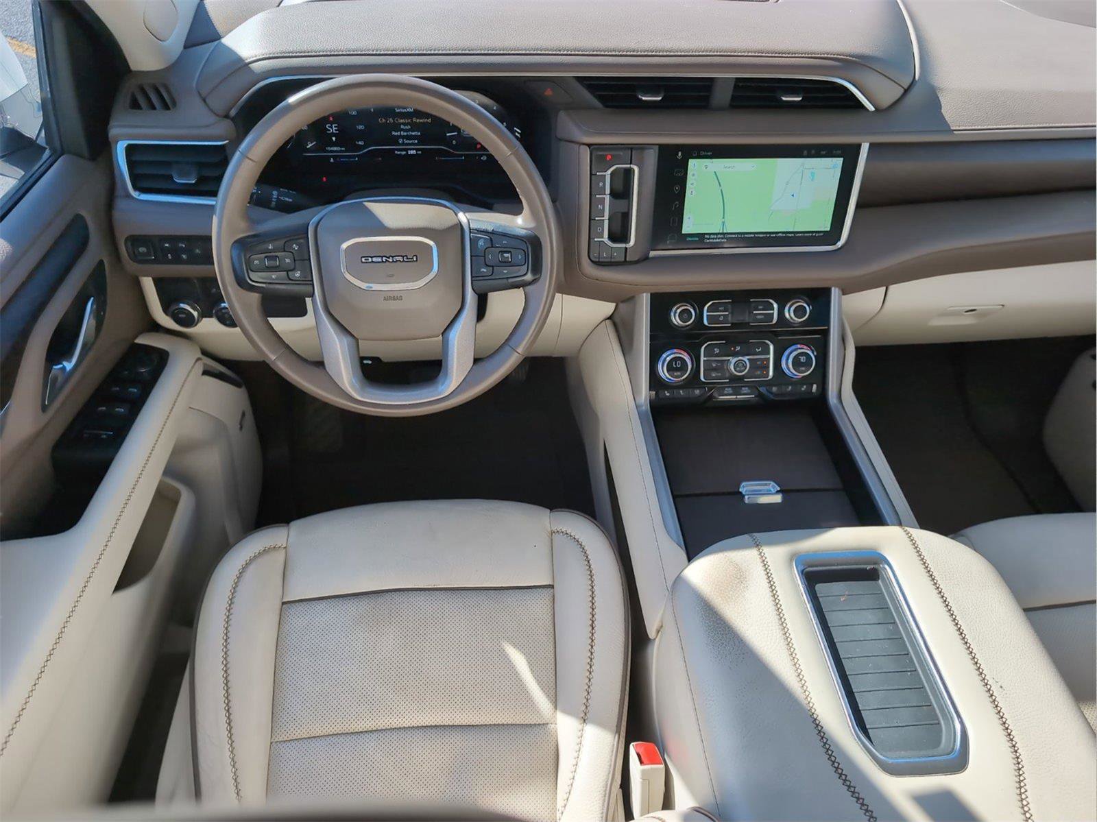 Used 2023 GMC Yukon XL Denali image 32