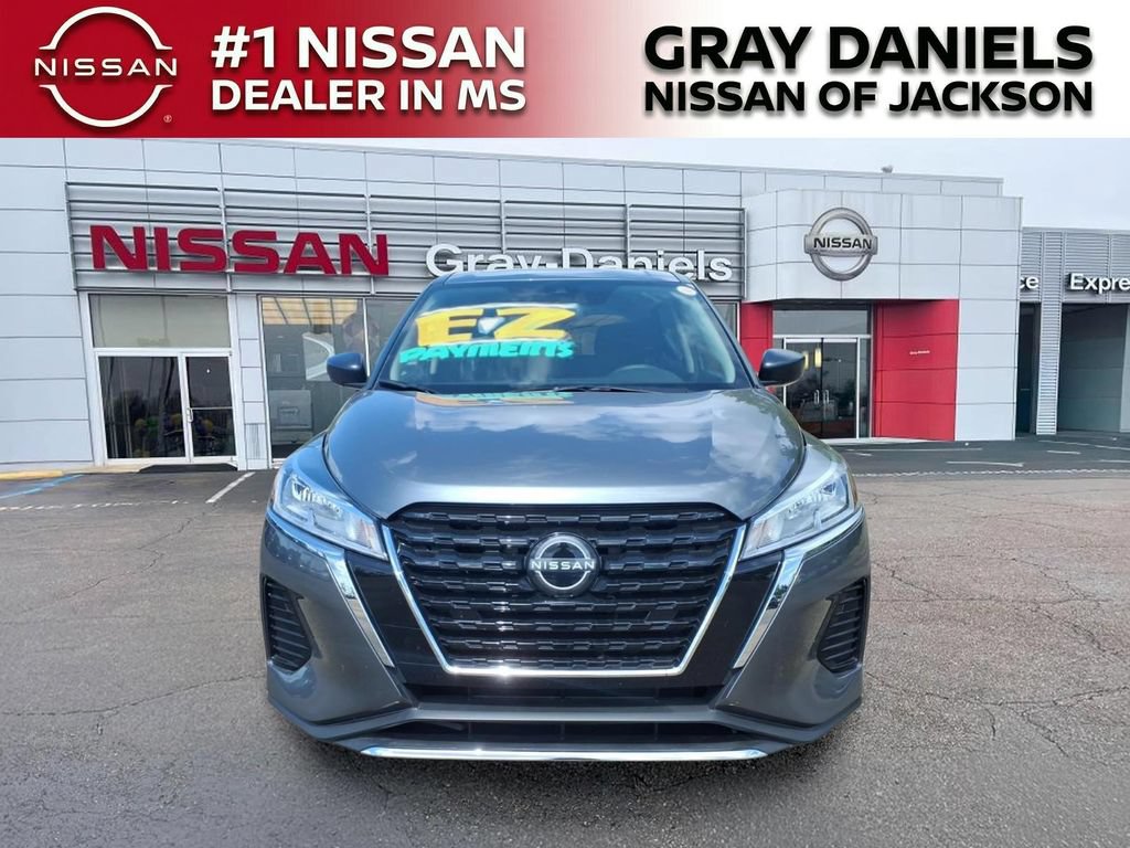Certified 2025 Nissan Kicks Play S FWD image 2