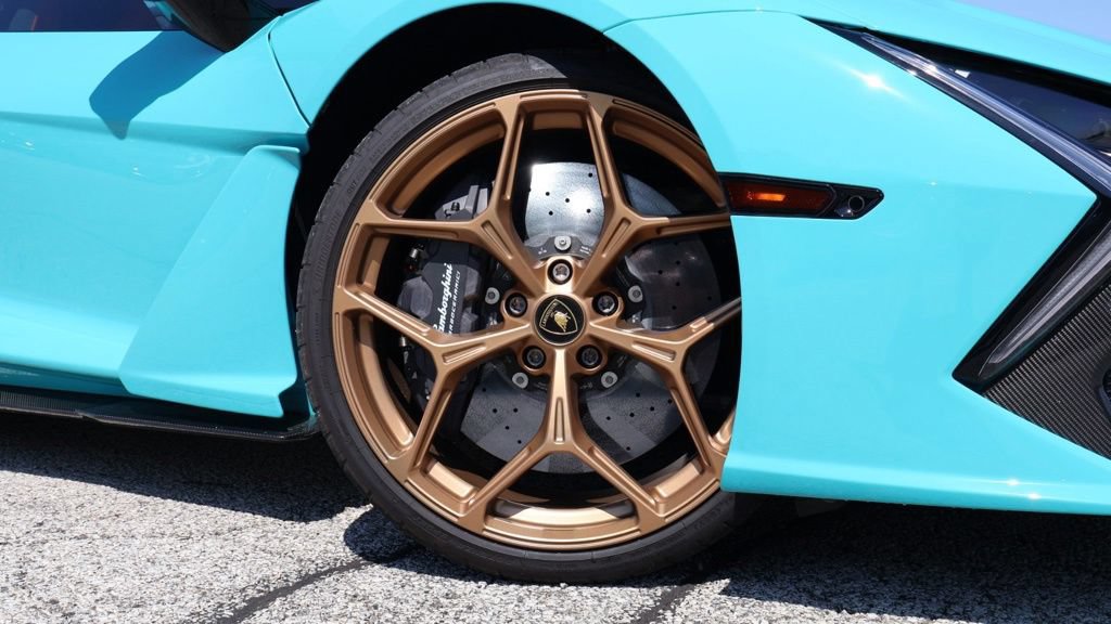 Used 2024 Lamborghini Revuelto AWD/4WD image 39
