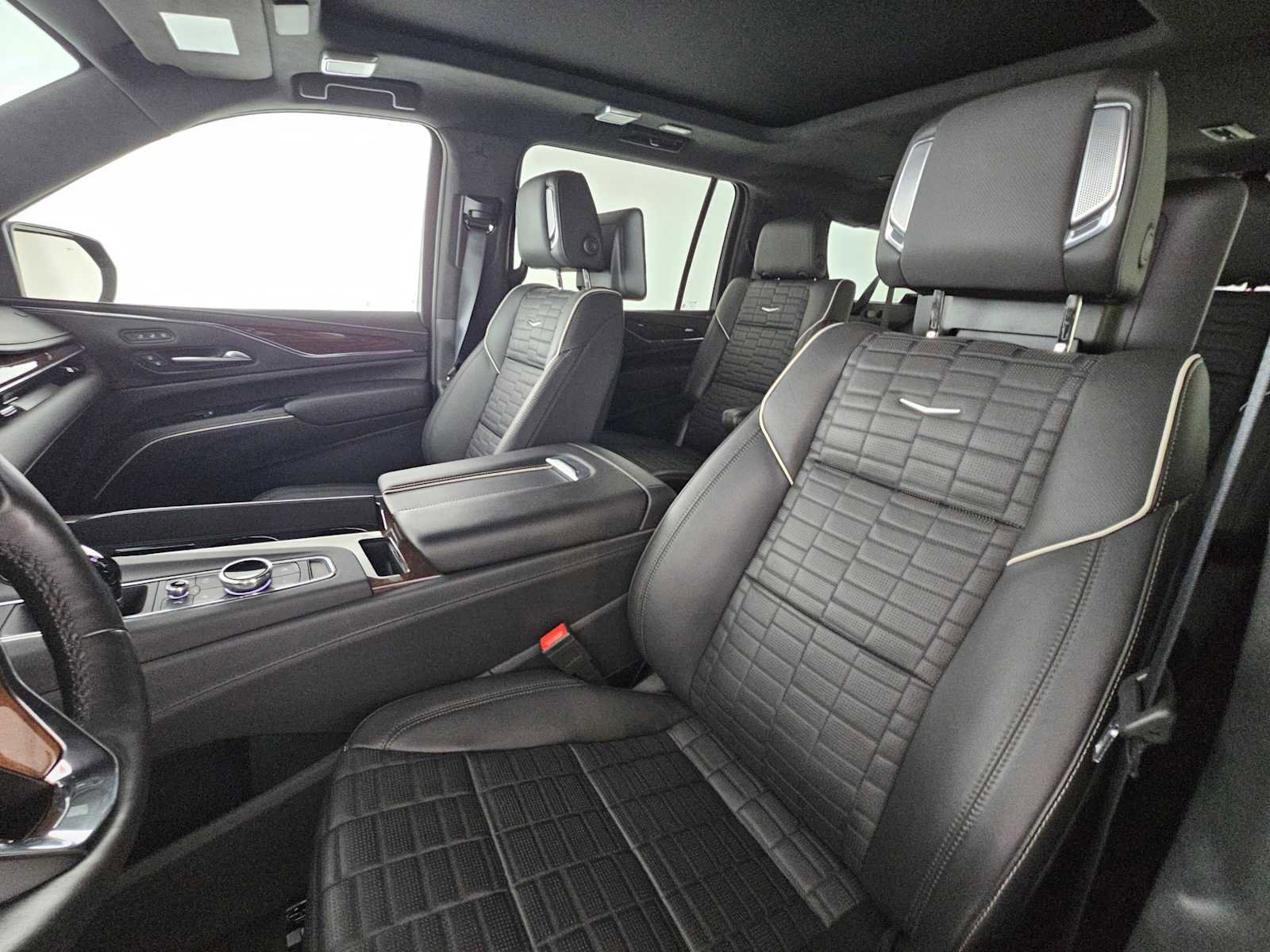 Used 2024 Cadillac Escalade ESV Premium Luxury Platinum AWD/4WD image 24