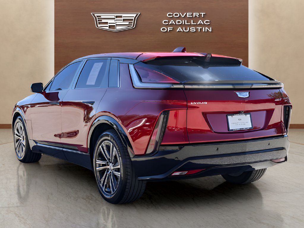 Certified 2024 Cadillac Lyriq Luxury RWD image 3