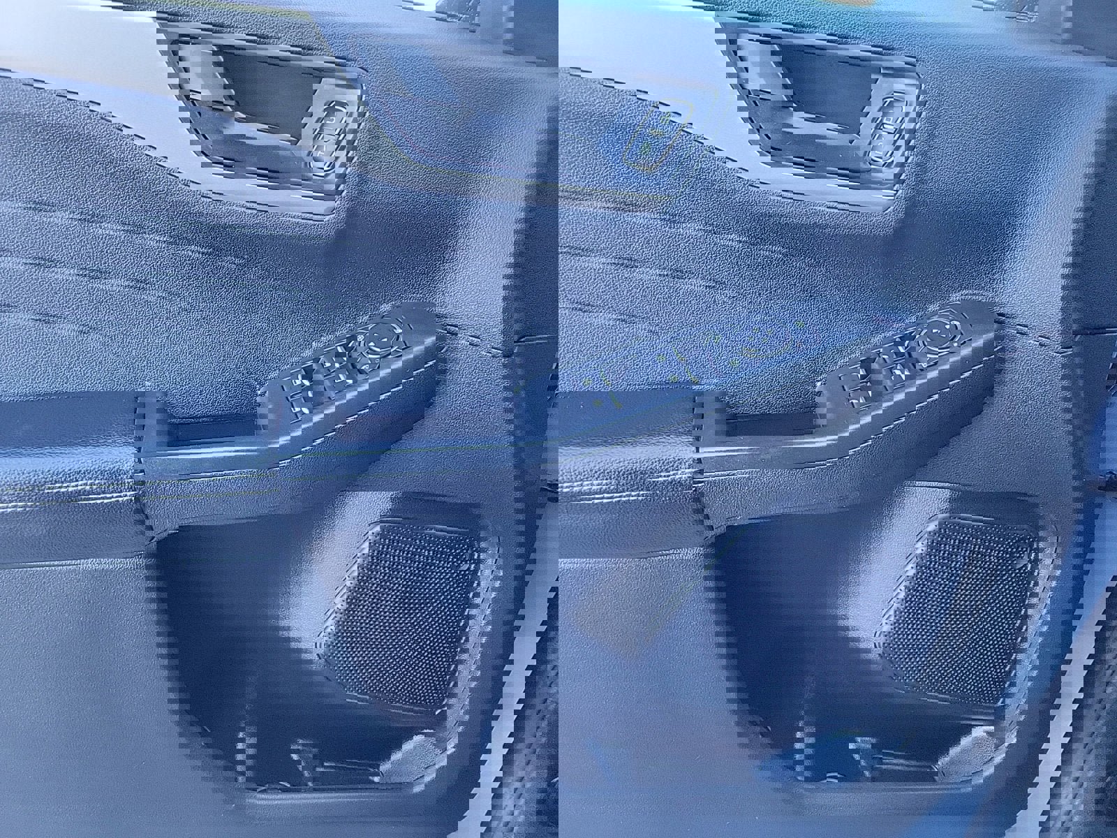 Used 2022 Ford Escape SE w/ Convenience Package image 18