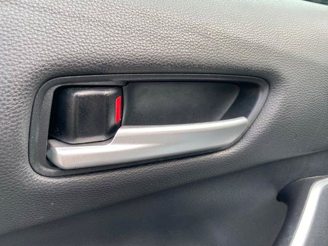 Used 2025 Toyota Corolla SE FWD image 13