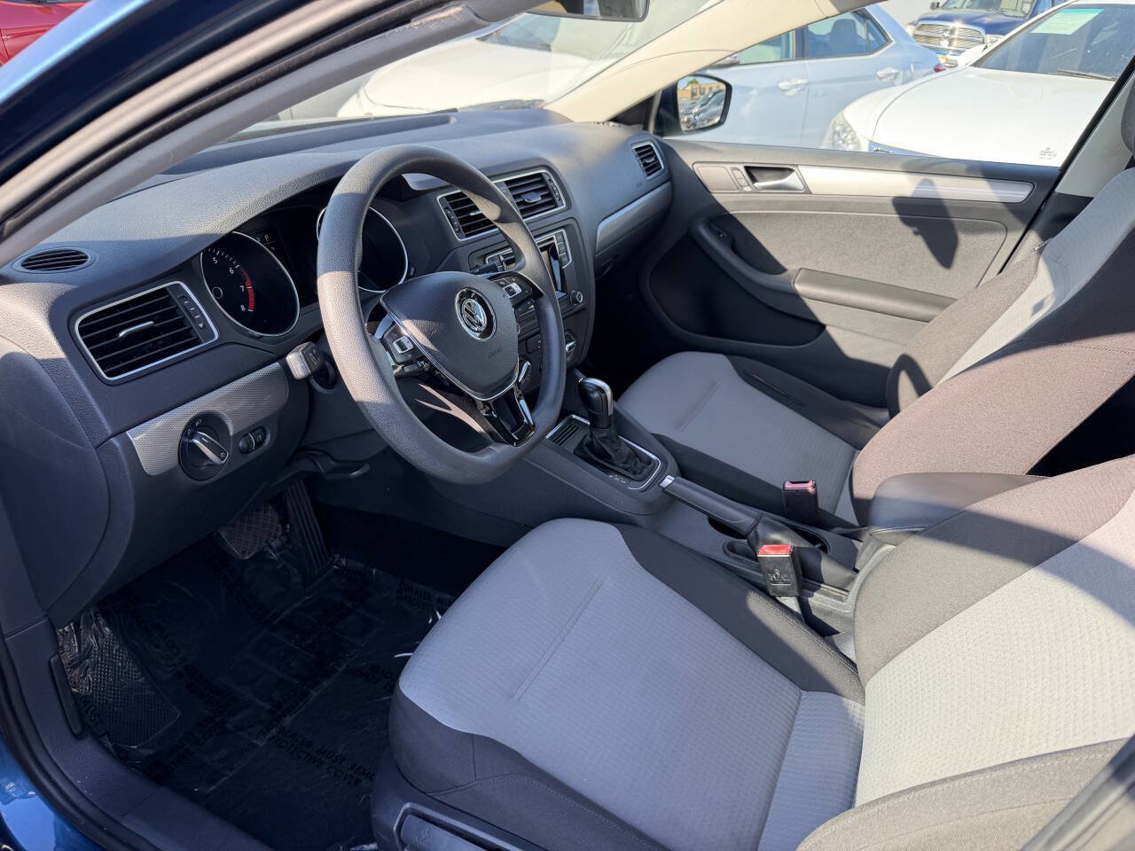 Used 2017 Volkswagen Jetta S FWD image 11