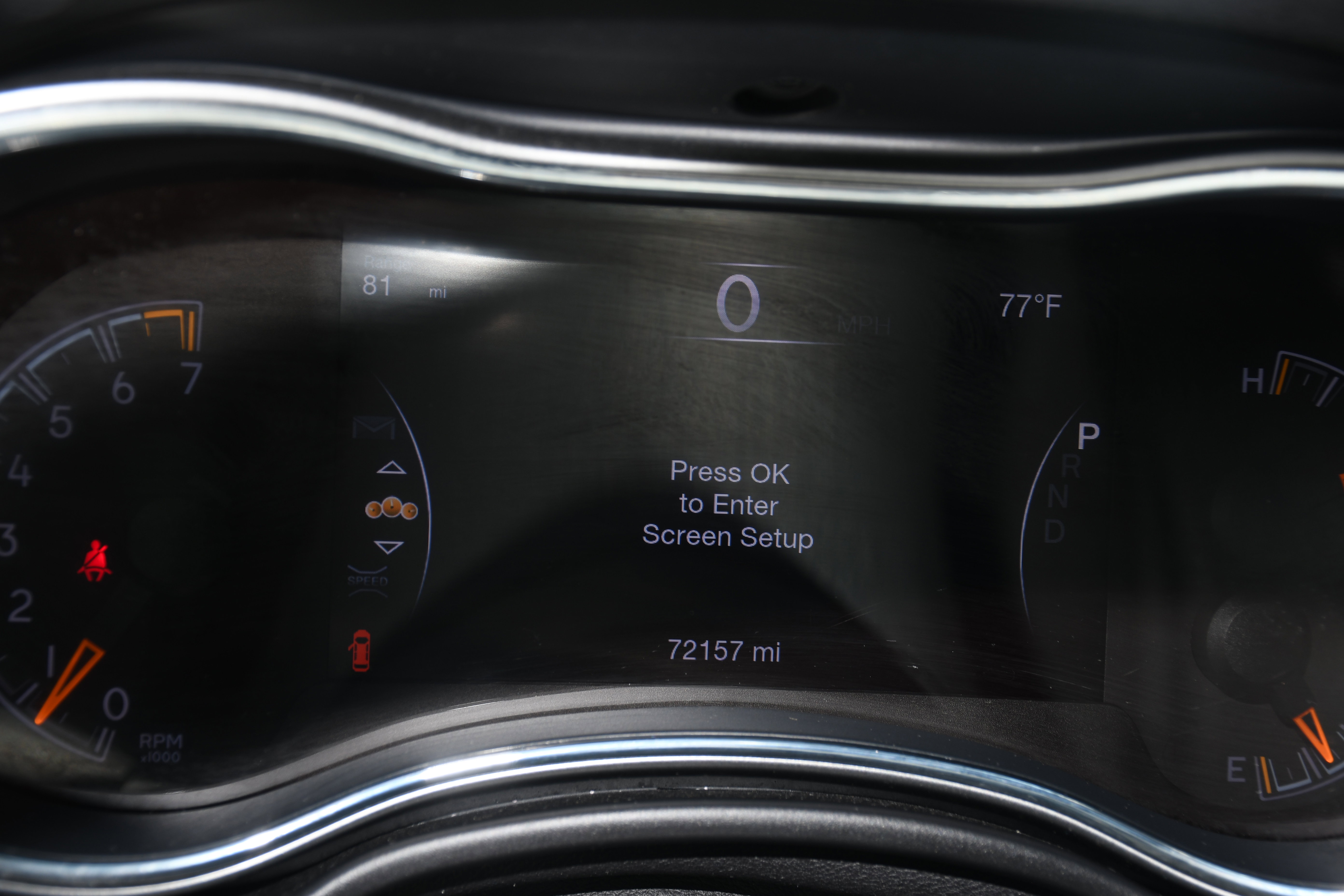 Used 2018 Jeep Grand Cherokee Altitude RWD image 14