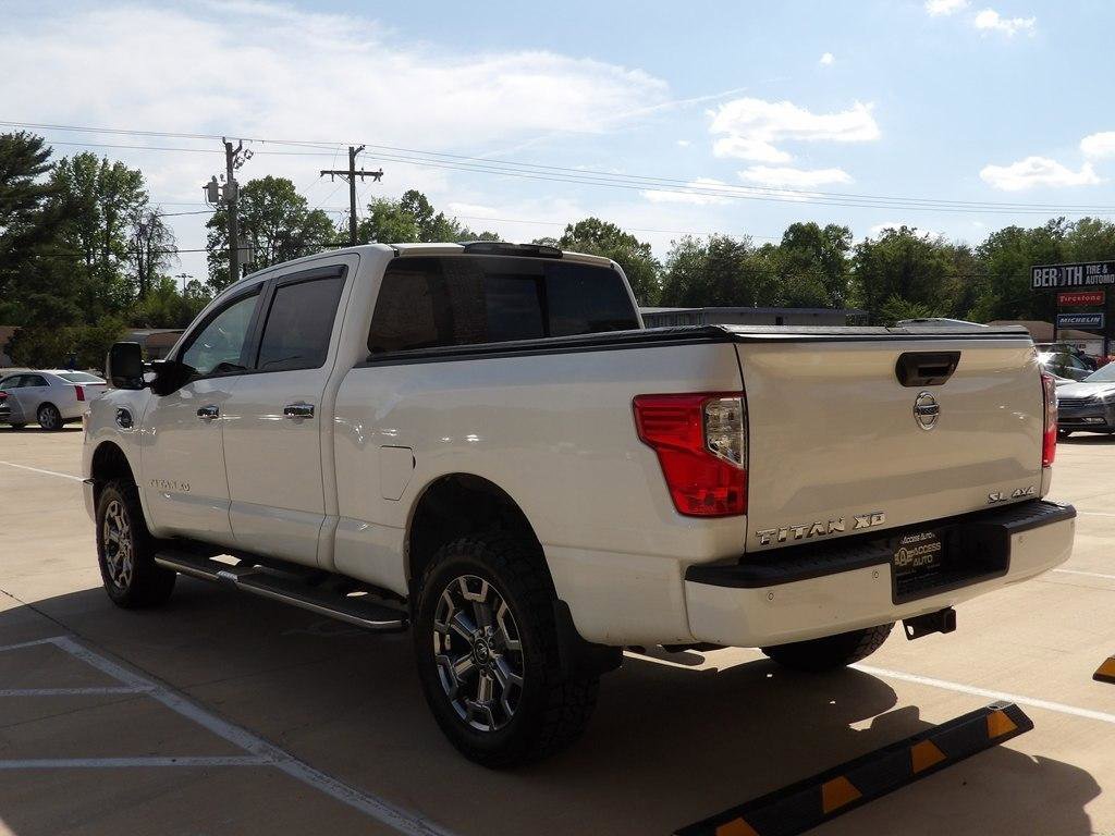 Used 2017 Nissan Titan SL w/ Chrome Package image 3
