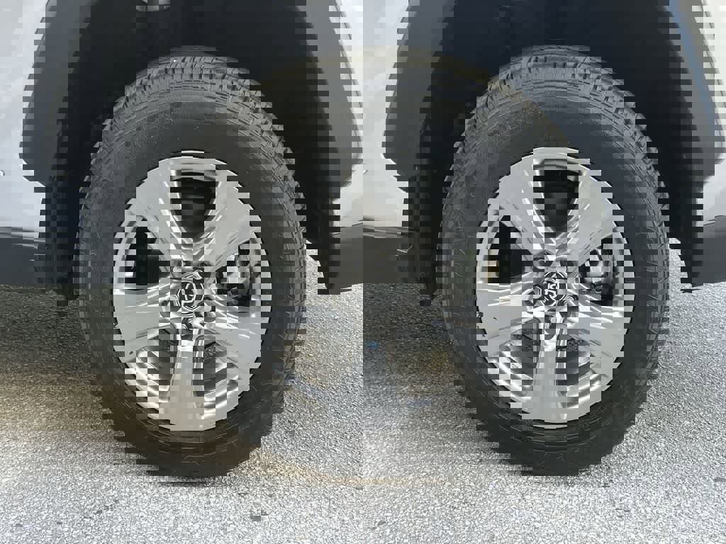 Used 2025 Toyota RAV4 XLE image 11