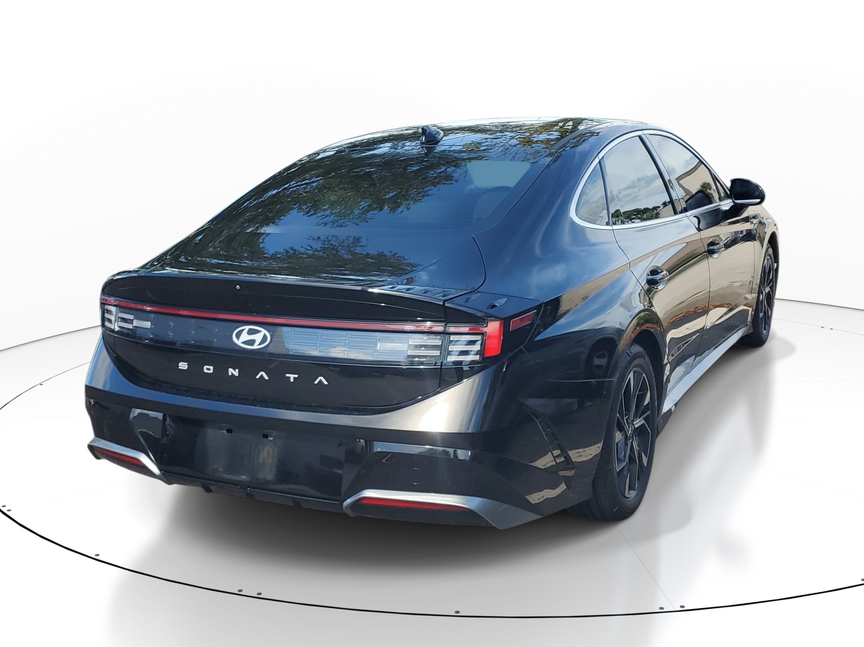 Used 2024 Hyundai Sonata SEL FWD image 3