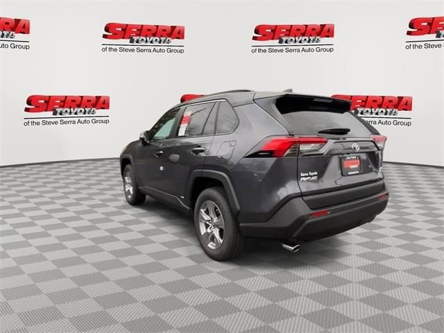 Used 2025 Toyota RAV4 XLE AWD/4WD image 7