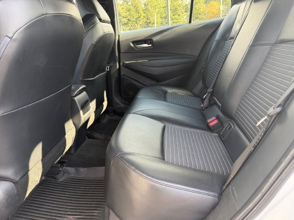 Used 2022 Toyota Corolla XSE FWD image 33