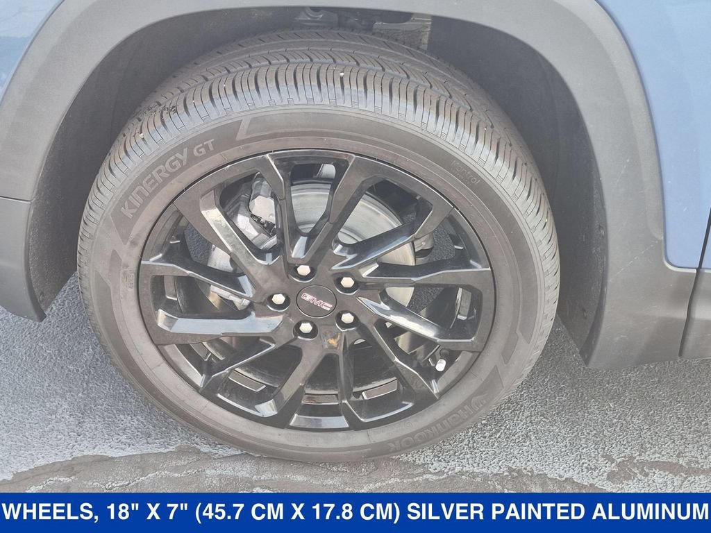Used 2024 GMC Terrain SLT w/ Infotainment Package II AWD/4WD image 9