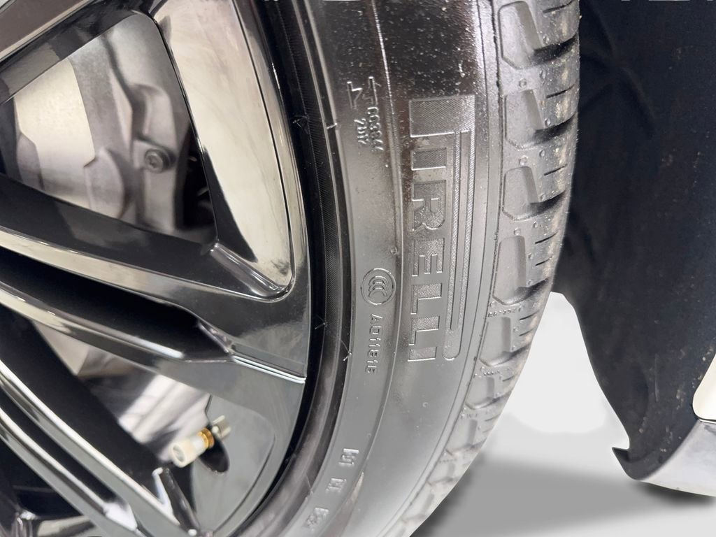 Used 2023 Land Rover Range Rover SE image 90