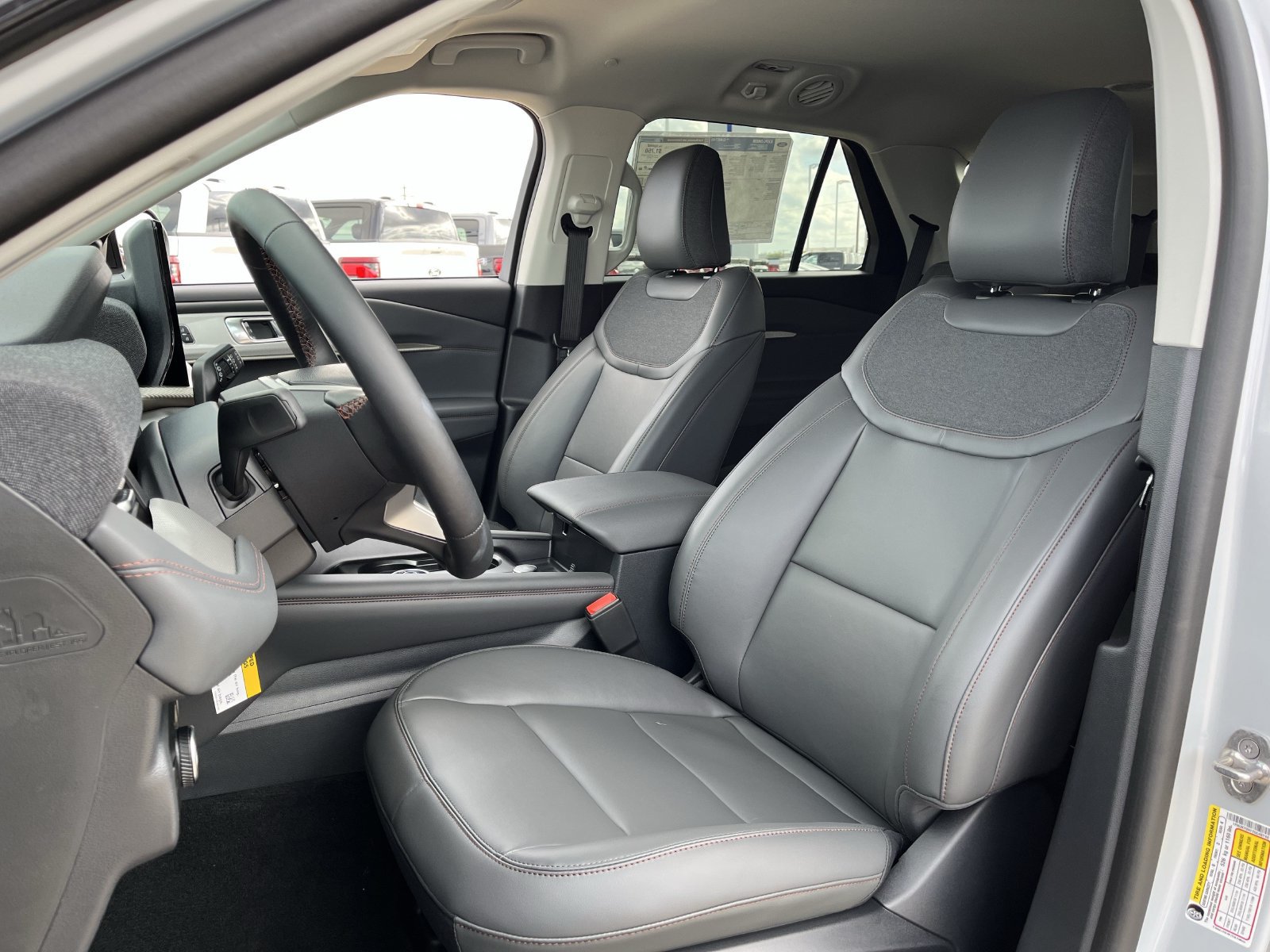 New 2026 Ford Explorer Active w/ Active Comfort Package RWD image 21