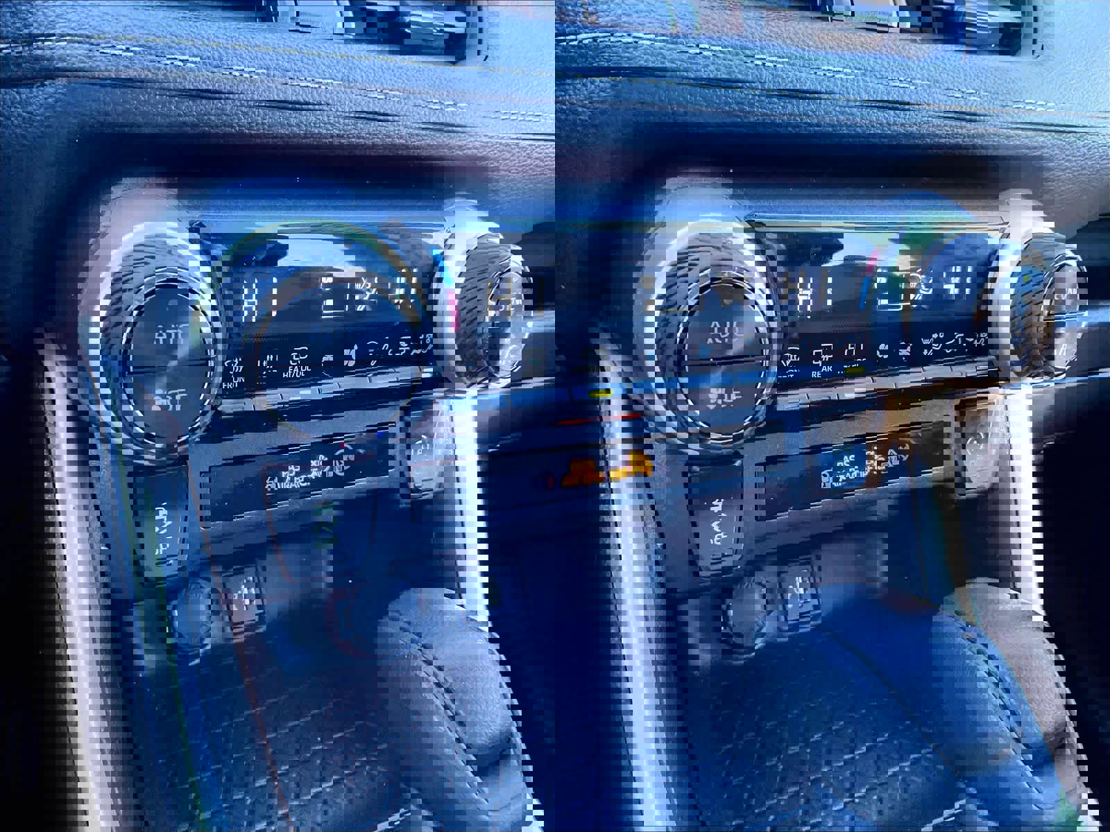 Used 2024 Toyota RAV4 XLE image 26