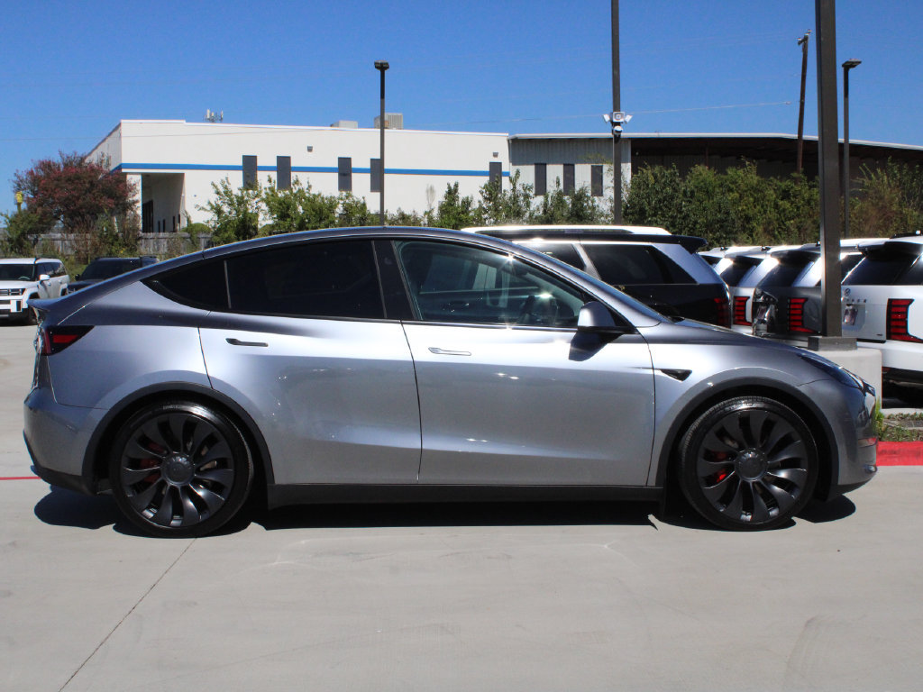 Used 2025 Tesla Model Y Performance AWD/4WD image 13
