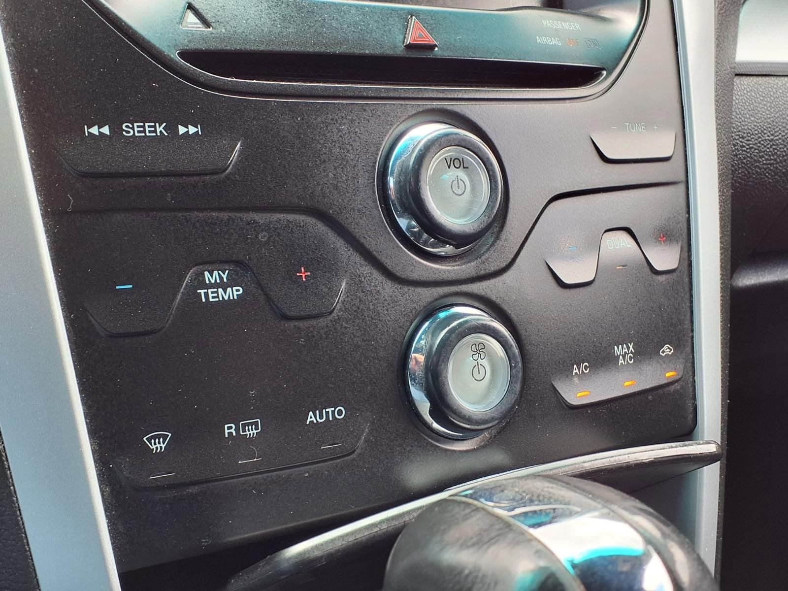 Used 2013 Ford Explorer XLT AWD/4WD image 22