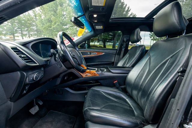 Used 2017 Lincoln MKX Reserve image 13