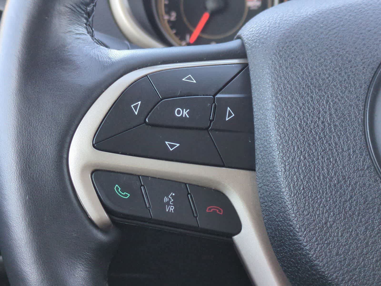 Used 2016 Jeep Cherokee Sport w/ Cold Weather Group image 22