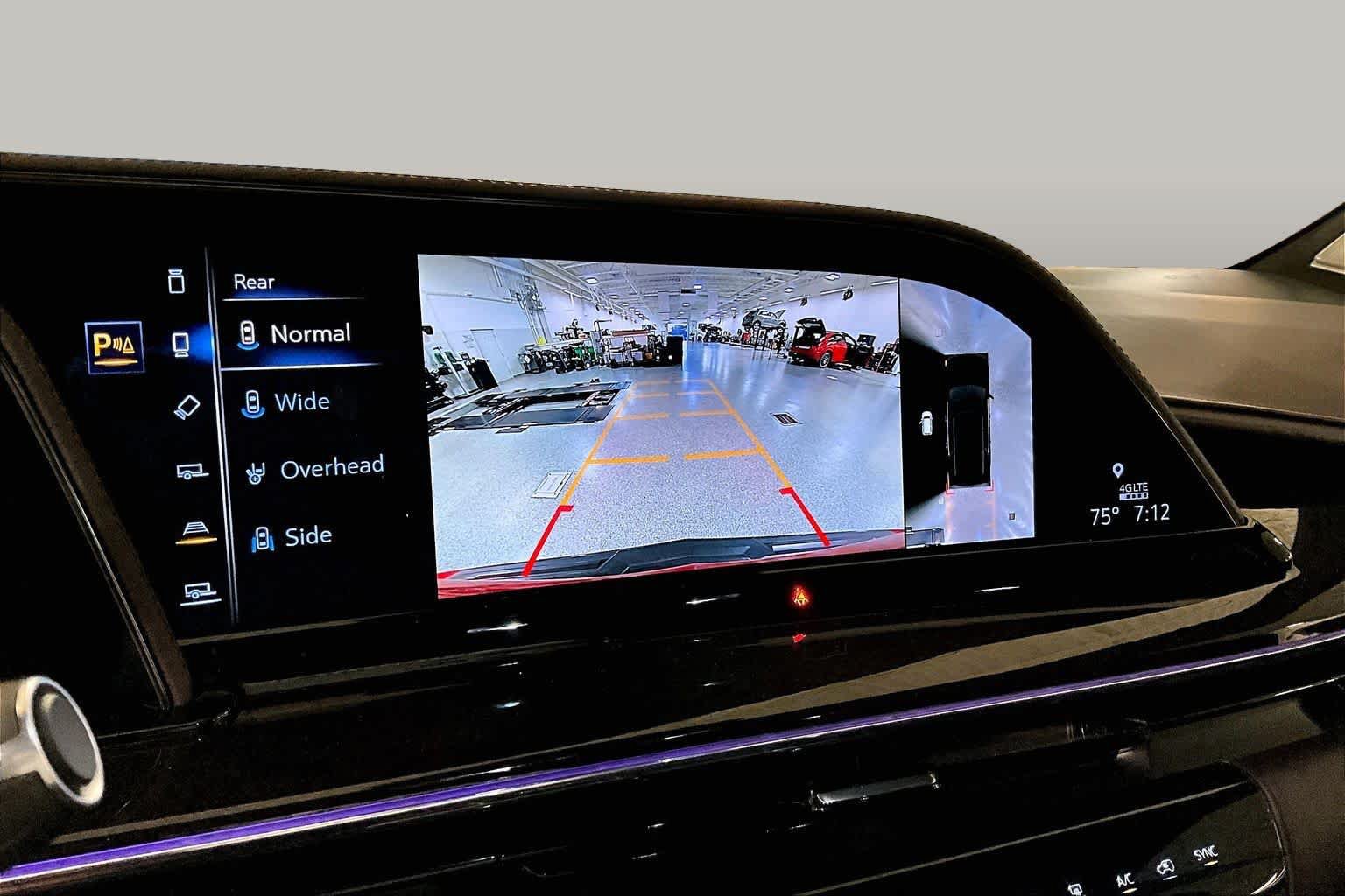 Used 2023 Cadillac Escalade Sport Platinum AWD/4WD image 32