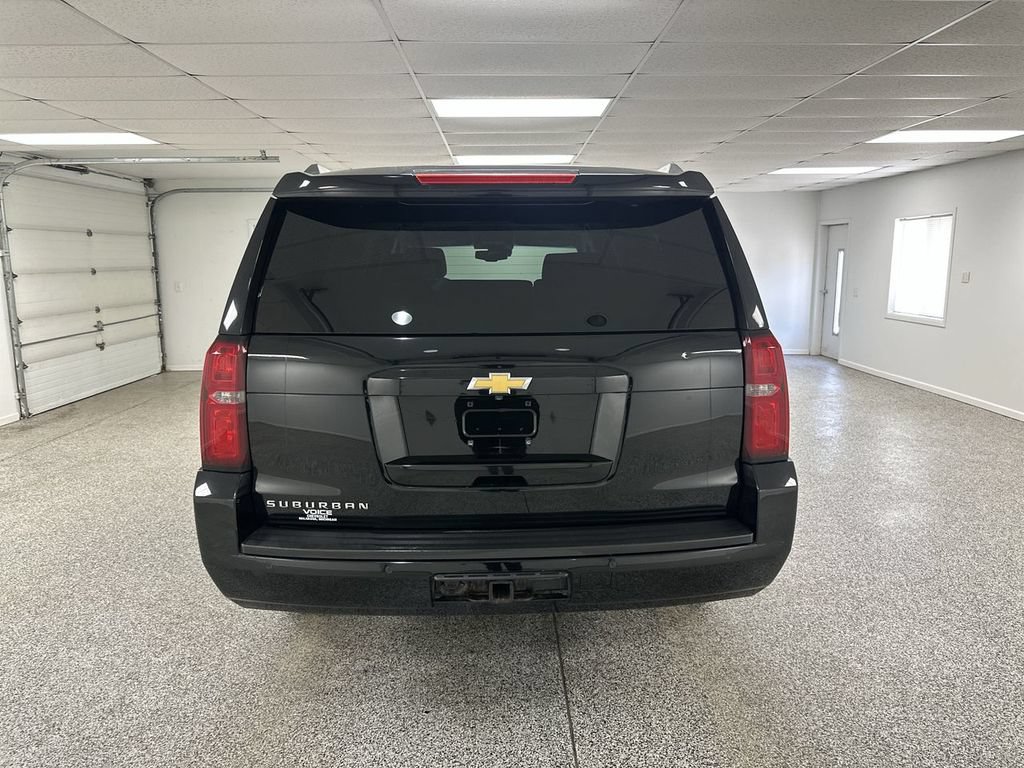 Used 2016 Chevrolet Suburban LT w/ Luxury Package AWD/4WD image 7