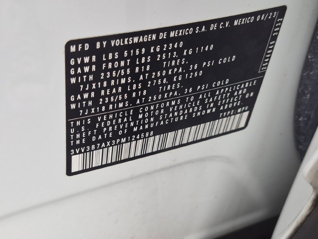 Used 2023 Volkswagen Tiguan SE FWD image 37