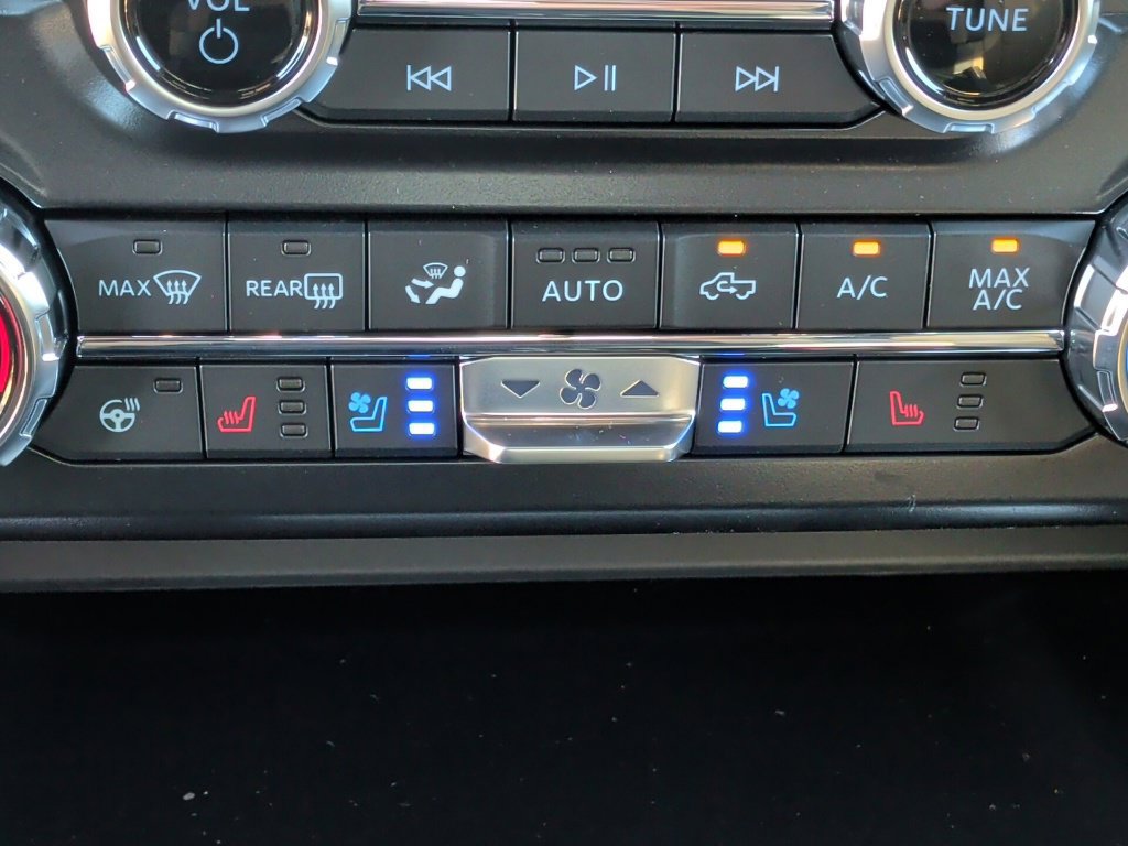 New 2027 Ford F350 Lariat w/ Lariat Ultimate Package AWD/4WD image 30